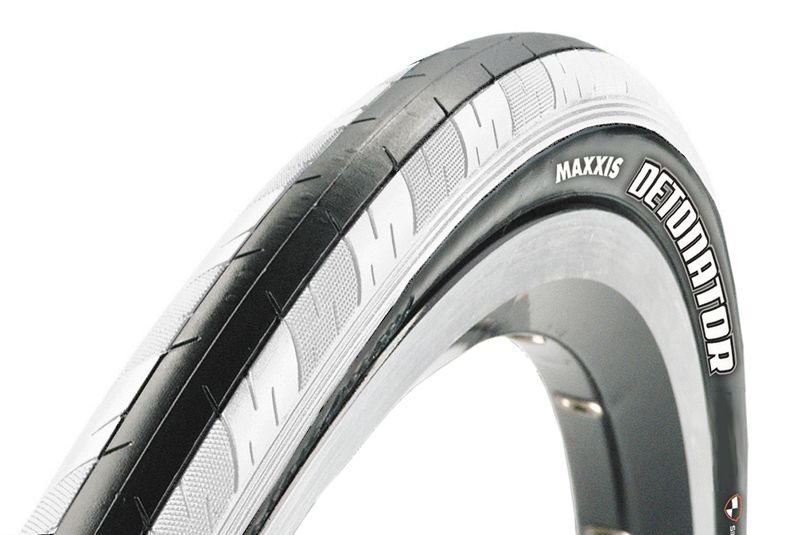 Plášť Maxxis Detonator 700x23C